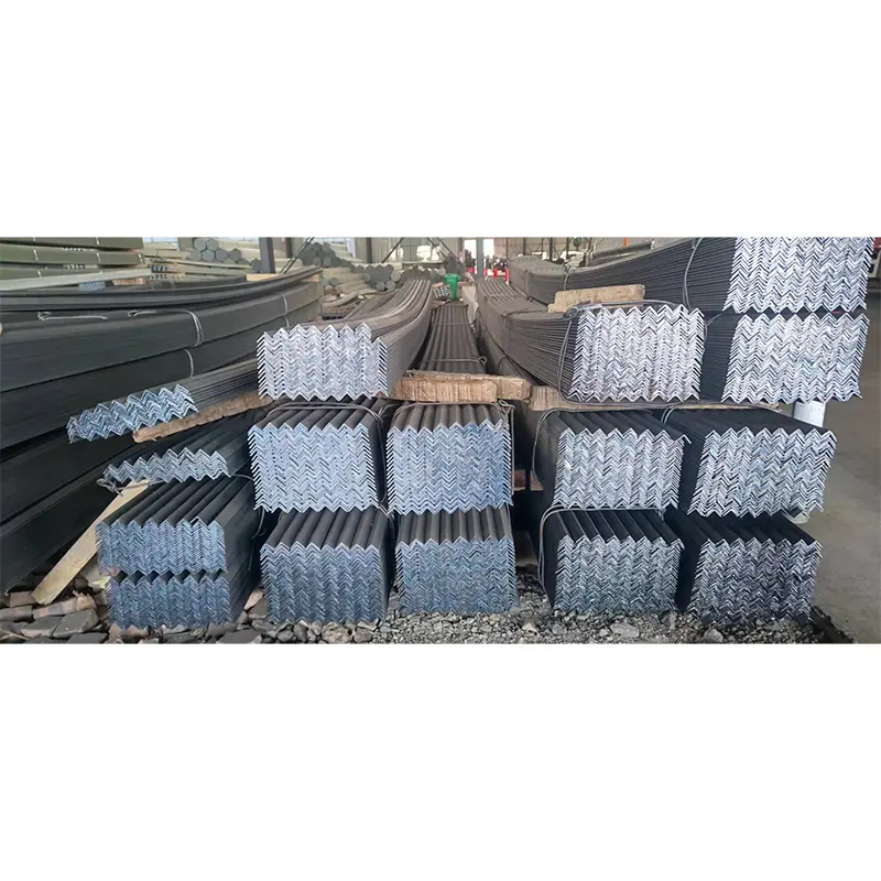 Schwarze Winkelstahlstange